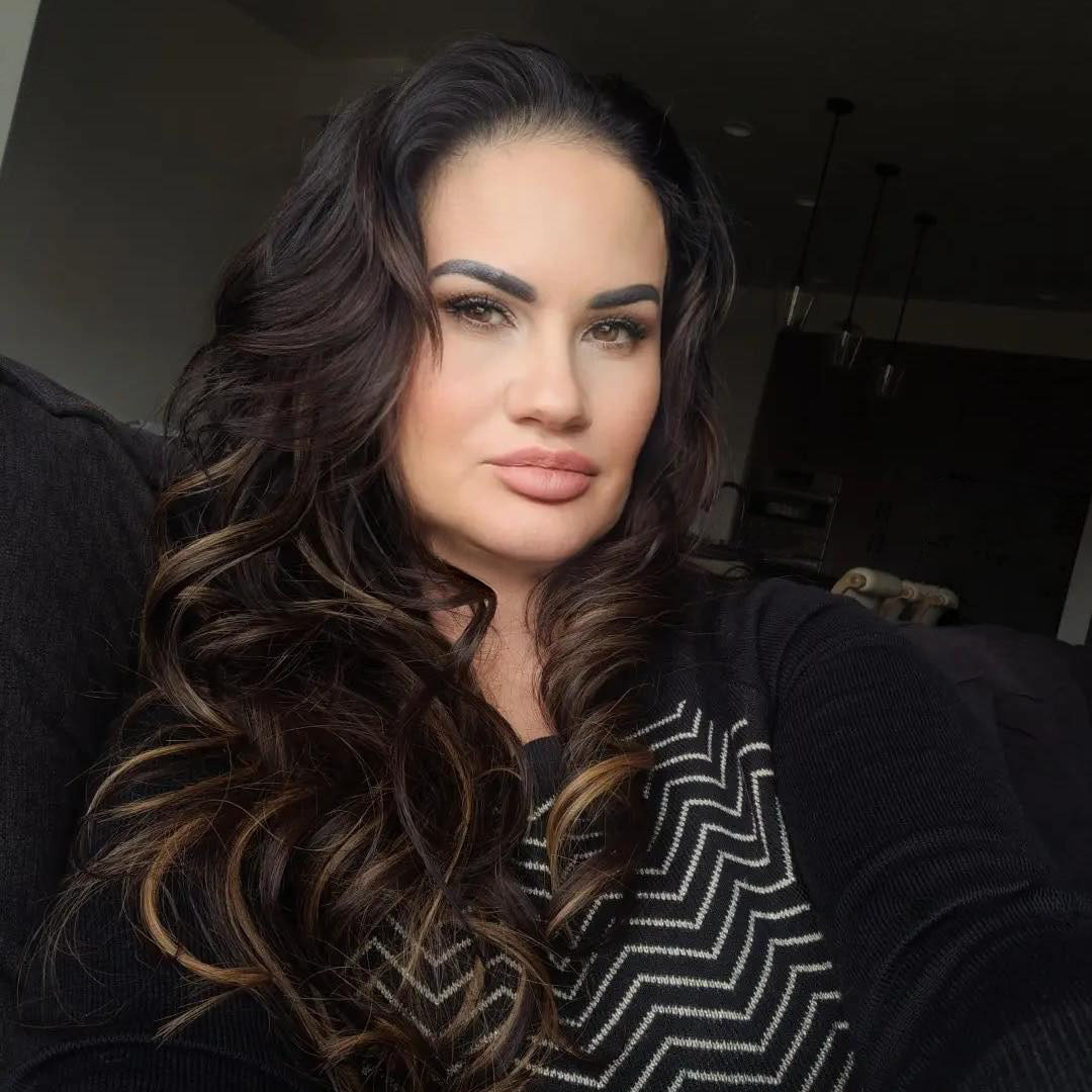 Portrait of Claudia Simon for The Mindful Nutritionist about page